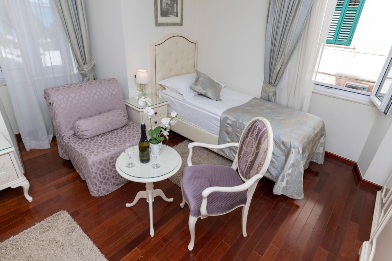 Deluxe Collection Hotel Kastel Сплит Екстериор снимка
