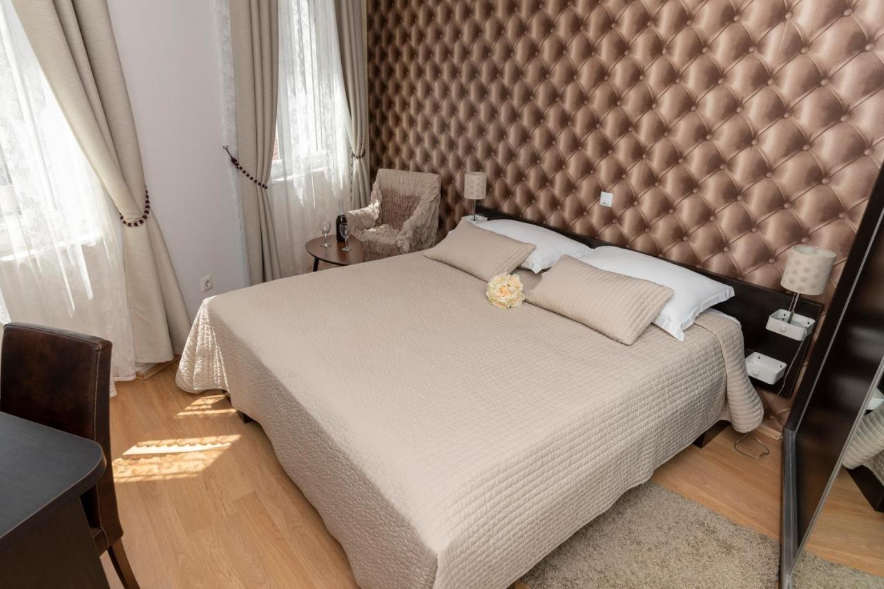 Deluxe Collection Hotel Kastel Сплит Екстериор снимка