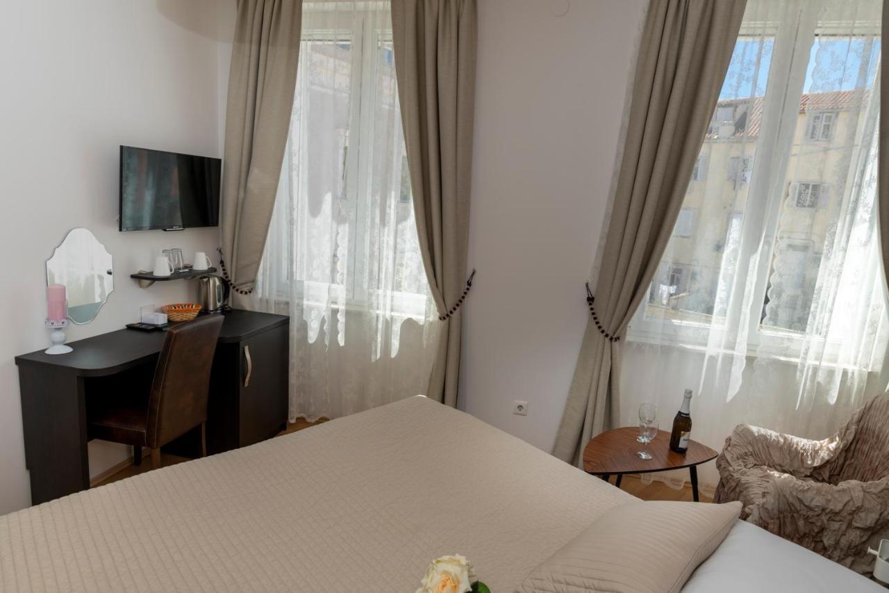 Deluxe Collection Hotel Kastel Сплит Екстериор снимка