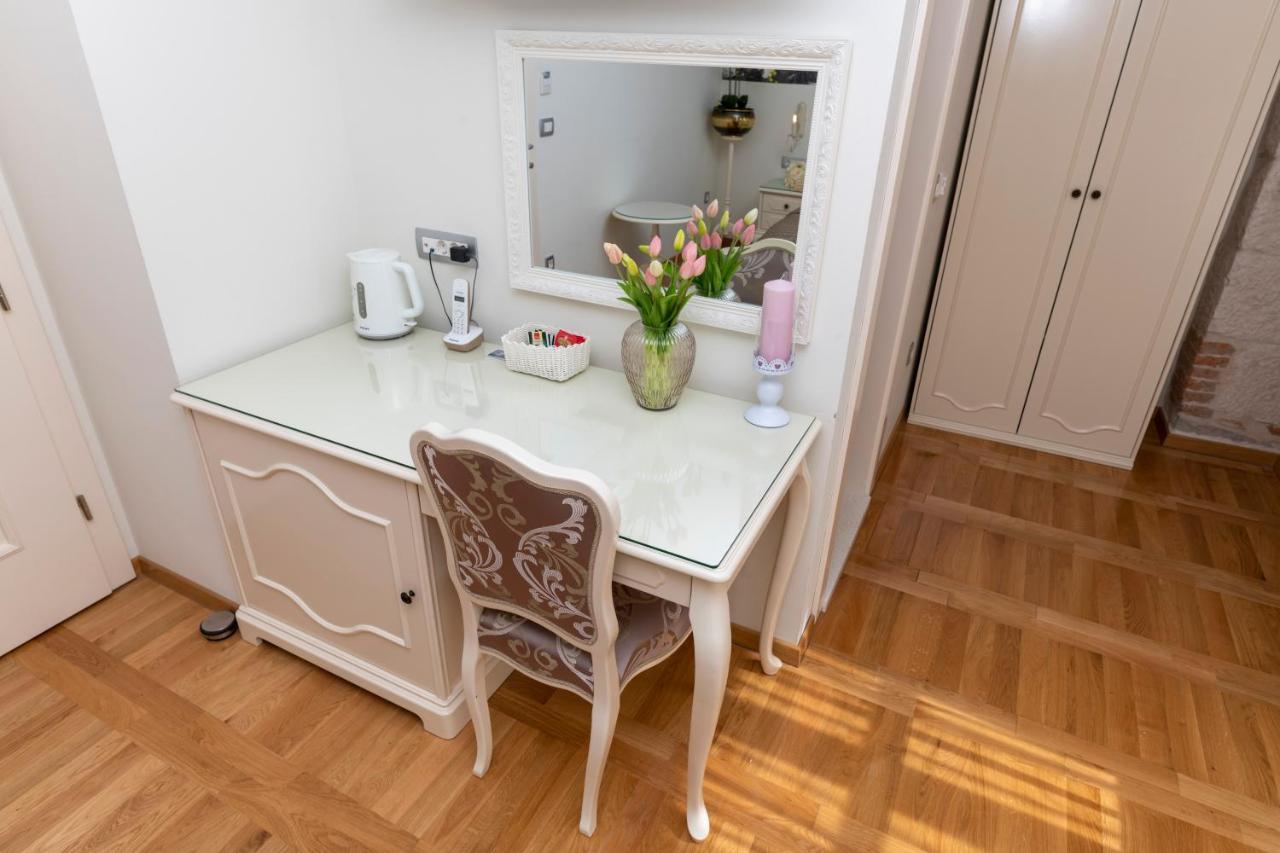 Deluxe Collection Hotel Kastel Сплит Екстериор снимка