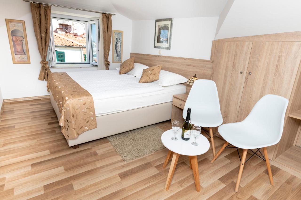 Deluxe Collection Hotel Kastel Сплит Екстериор снимка