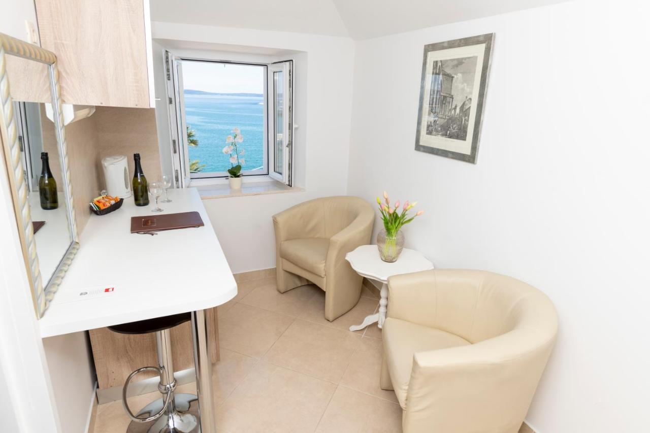Deluxe Collection Hotel Kastel Сплит Екстериор снимка