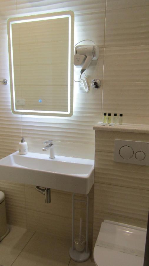 Deluxe Collection Hotel Kastel Сплит Екстериор снимка